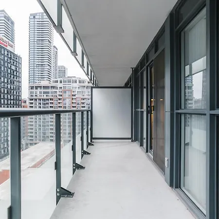 300 Front Suites